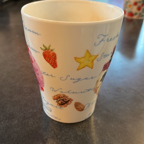 Dunoon mug - divine desserts designed by Richard Partis - Picture 4 of 6